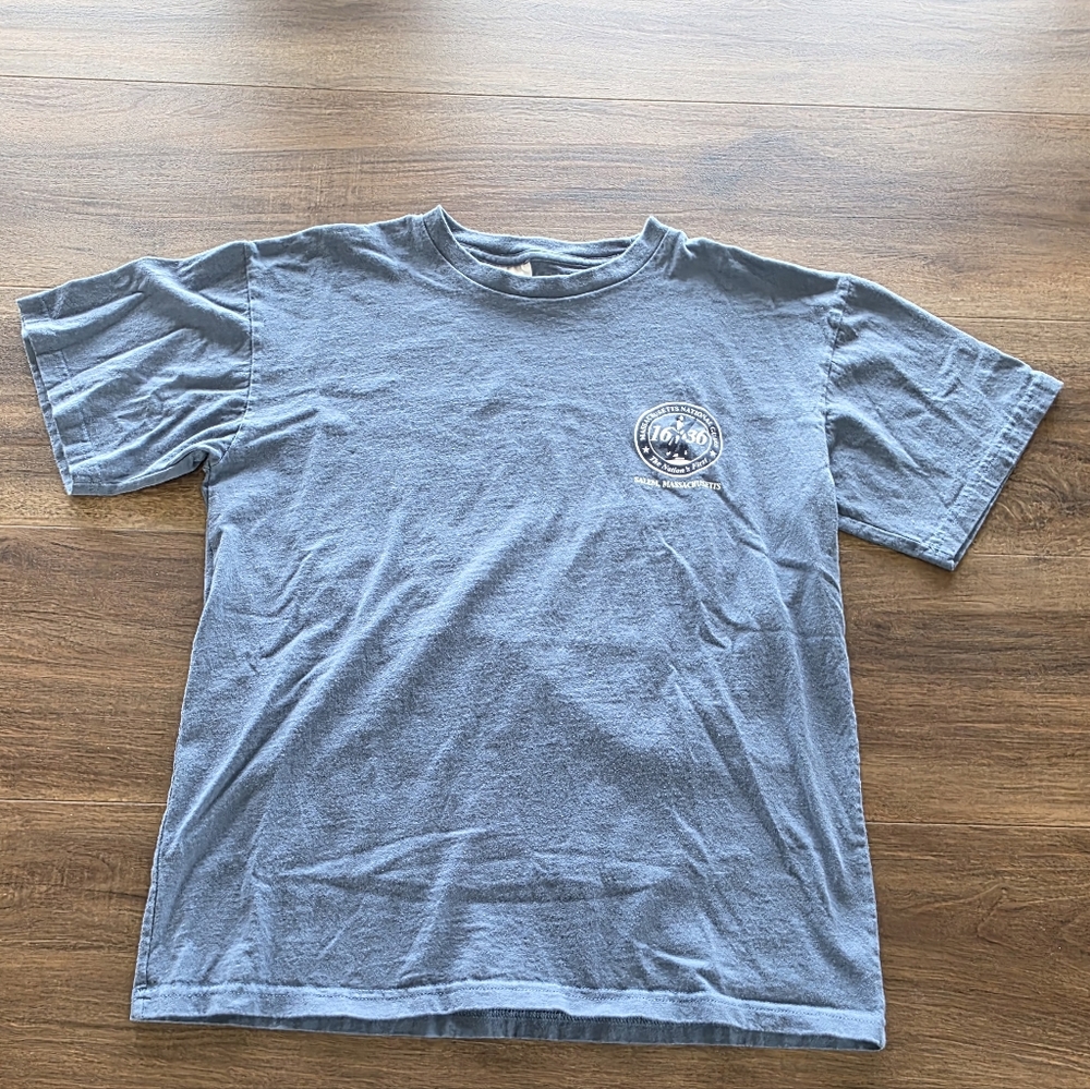Massachusetts National Guard Salem, MA Graphic T-shirt SIZE: Large